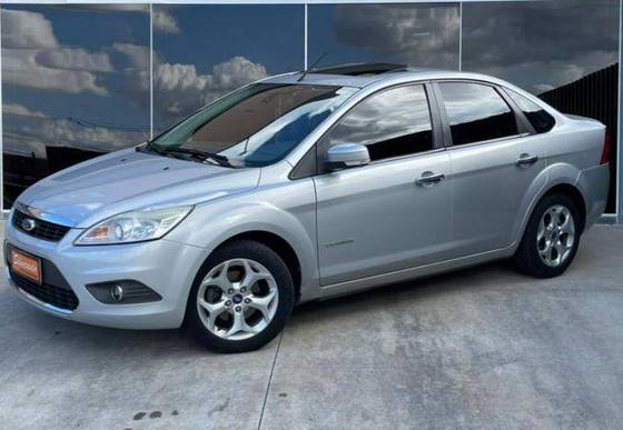 FORD FOCUS 1.6 GL 16V FLEX 4P MANUAL